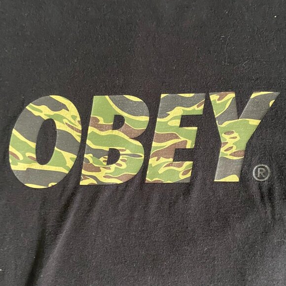 OBEY (Size M) Camo Label Name Black T-Shirt - Picture 2 of 6